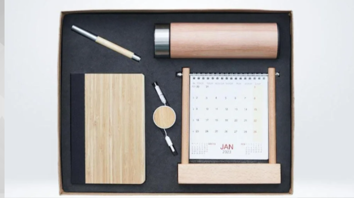 Rustic 5-in-1 Executive Hamper