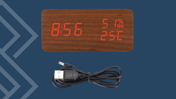 Facy Wooden Clock thumbnail 3